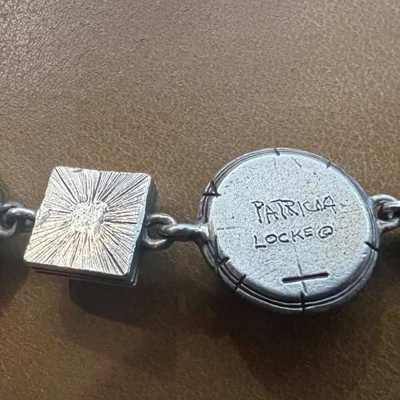 Vintage signed Patricia Locke matching bracelet and earringa - Picture 6 of 6